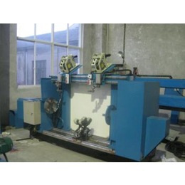 鵬達(dá)機(jī)械(圖)_汽車儲氣桶焊接設(shè)備_汽車儲氣桶設(shè)備_沖壓加工_第一槍